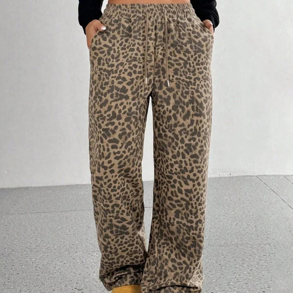 Khaki Casual Women's Leopard Print Loose Wide Leg Palazzo Pants - Picture 6 of 6
